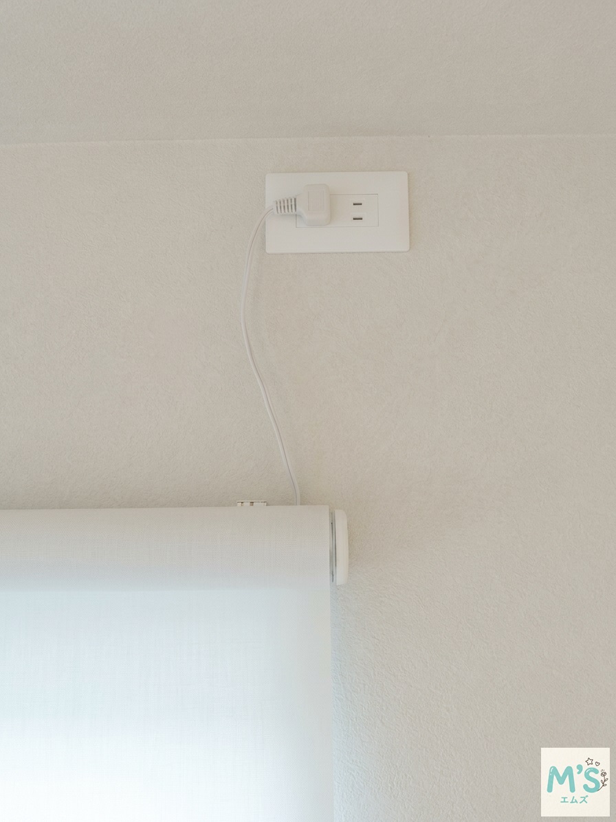 電動ロールスクリーン2